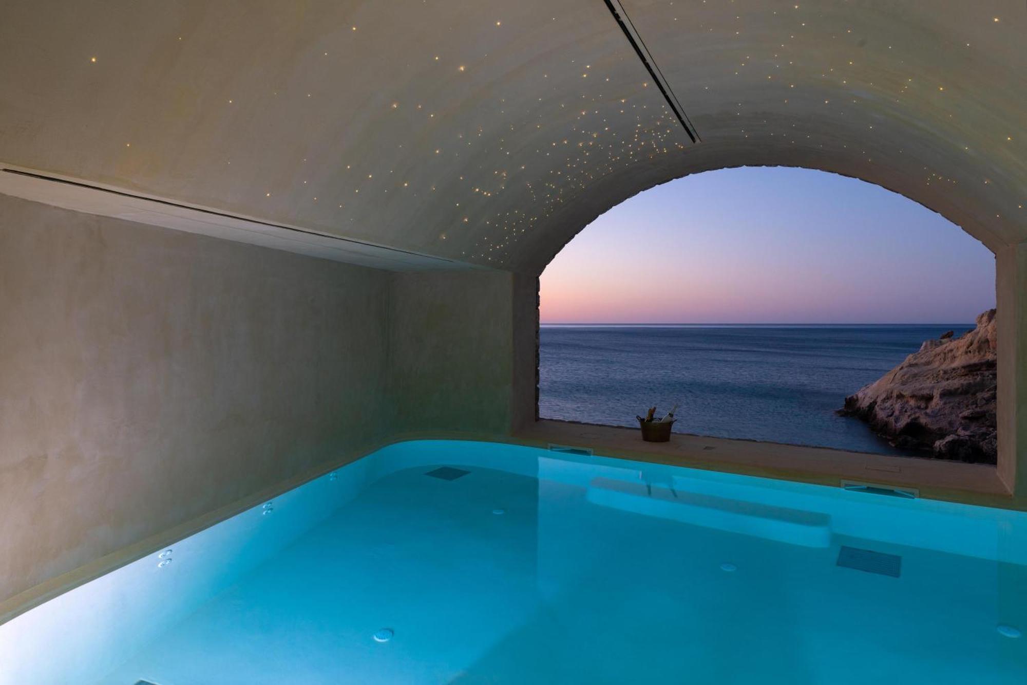 Stone Luxury - Adults Only